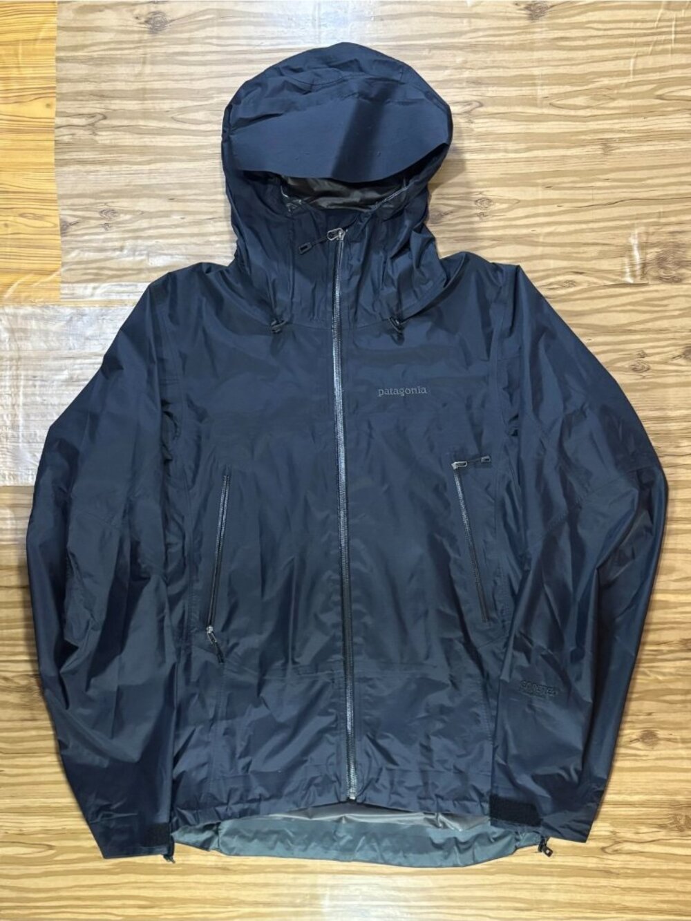 Patagonia Super Cell Gore-Tex Paclite shell jacket size S color Black waterproof
